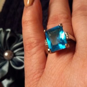 Blue topaz ring